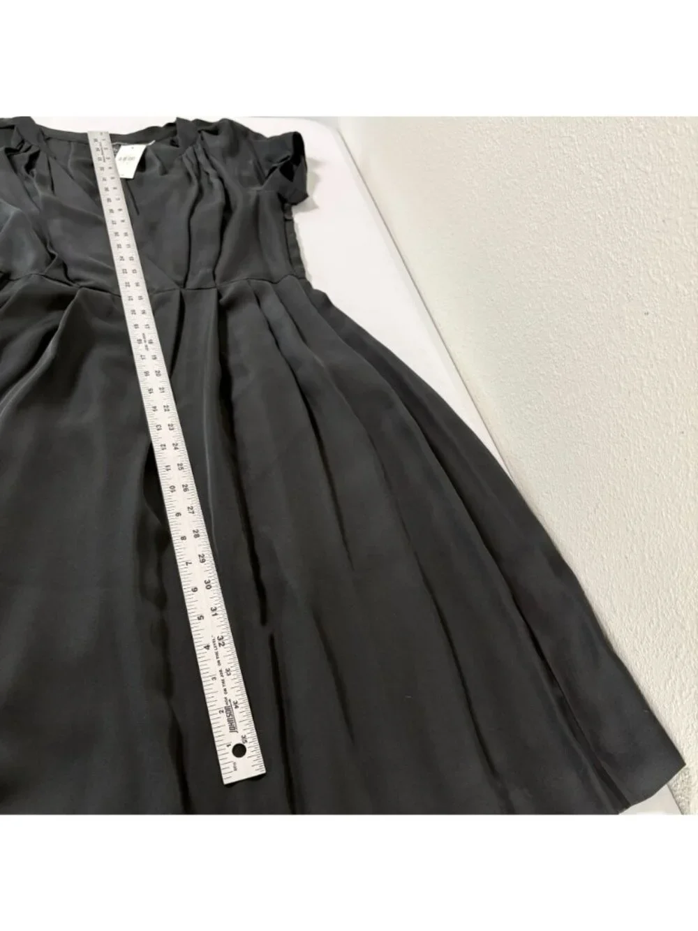 Banana Republic Midi Dress Womens 10 Black 100% Silk V Neck Short Sleeve - Picture 11 of 12
